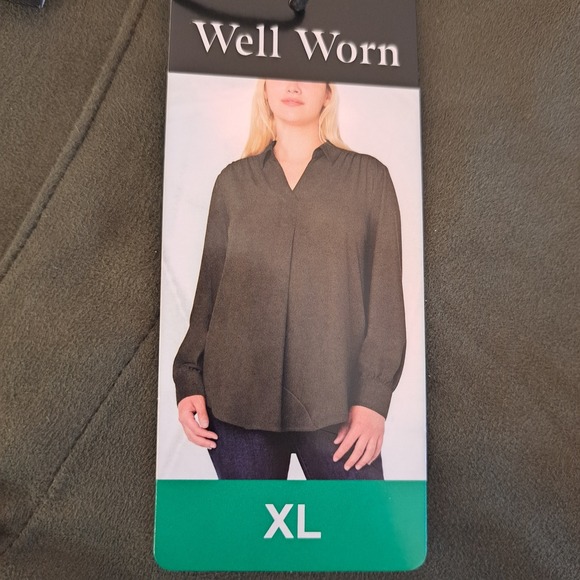 Well Worn Tops - Well Worn‎ Blouse Womens XL Green NWT Suede Feel V-Neck Long Sleeve 898-255-B8
